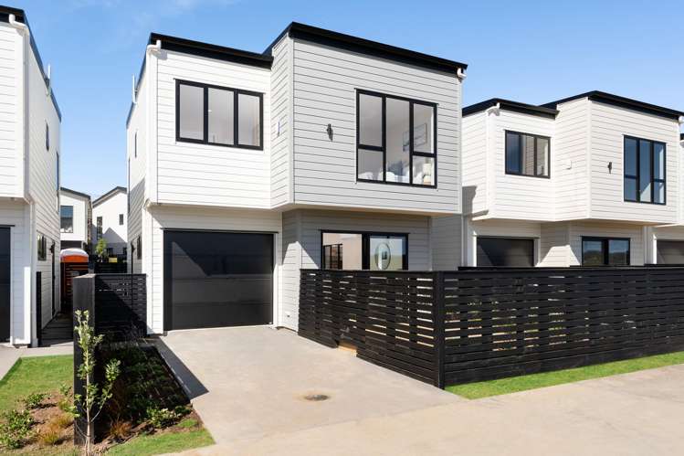 12 Greenbrier Street_0