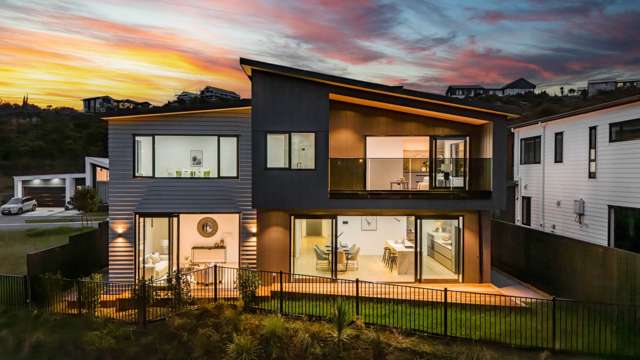 Modern Luxury  Expansive Living