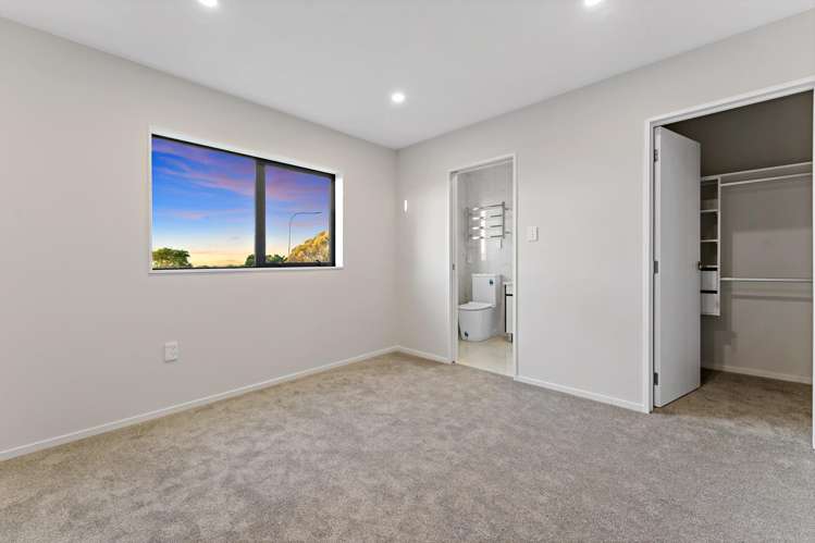 1,2,8/273 Mt Albert Road Sandringham_12