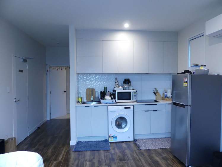 8 Skua Road Hobsonville_1