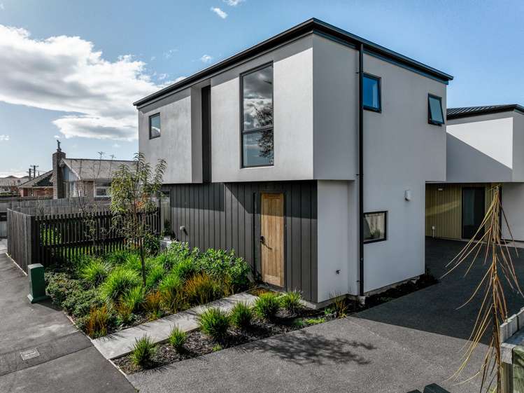 1/176 Lyttelton Street_3