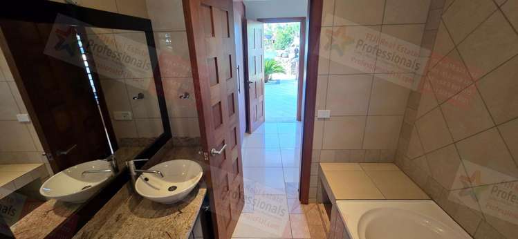 Address withheld Denarau_12