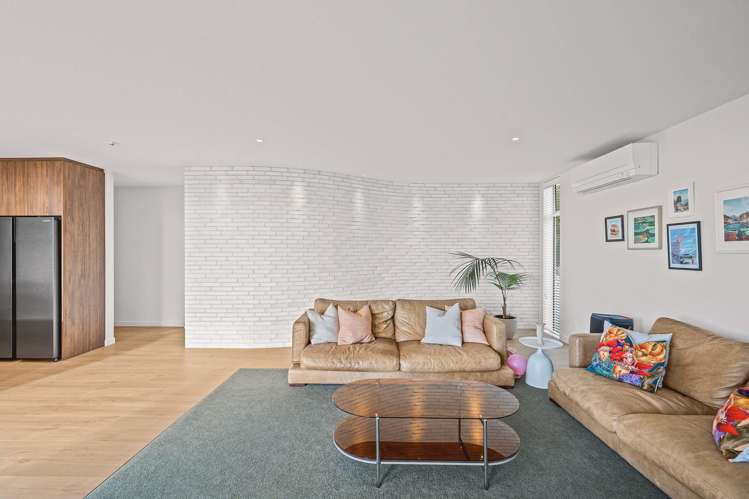 13 St Remy Lane Redcliffs_9