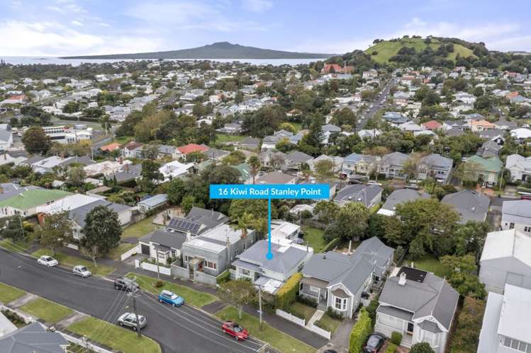 16 Kiwi Road Stanley Point_6