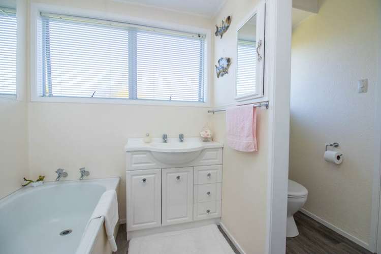 32 Junction Road Paeroa_9