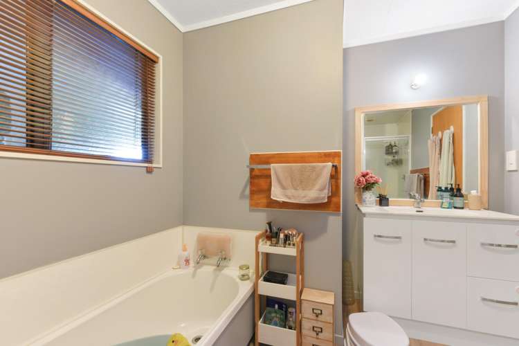 8 Charlotte Lane Brightwater_13