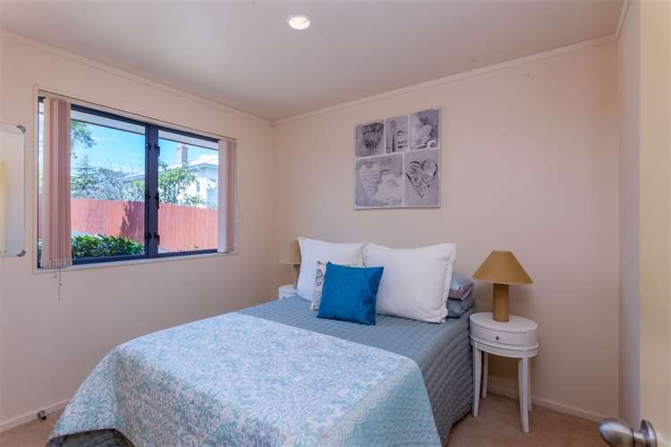 15a Pleasant Road Glen Eden_14