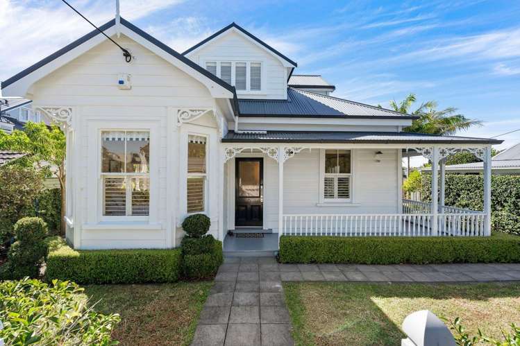 46 Waterview Road Devonport_29