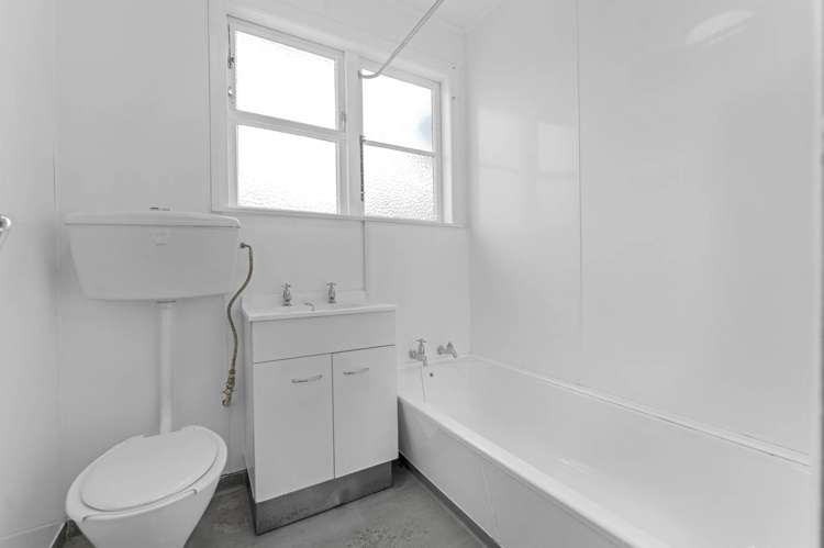 4&2 Fairlands Avenue Waterview_10