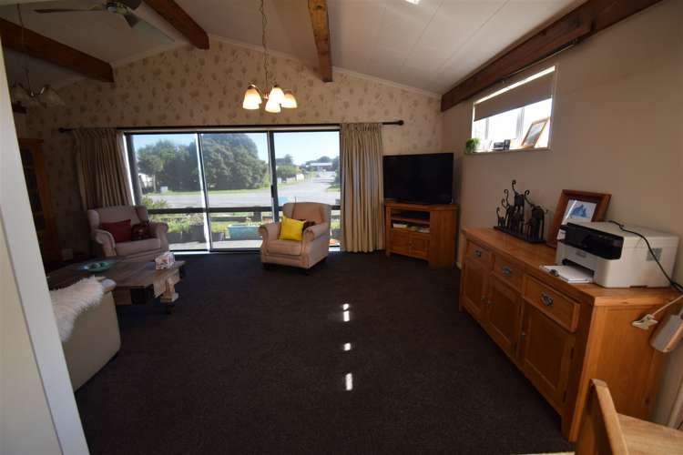 232 Sewell Street Hokitika_4