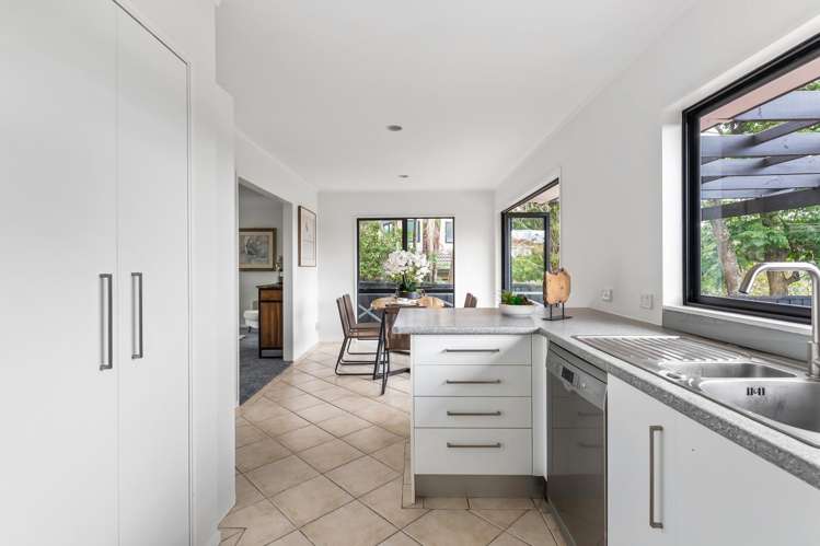 62A Simmental Crescent Somerville_11