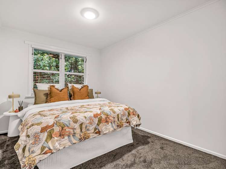 107 Bellevue Road Brookfield_12