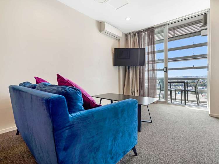 1010/17 Amersham Way_2
