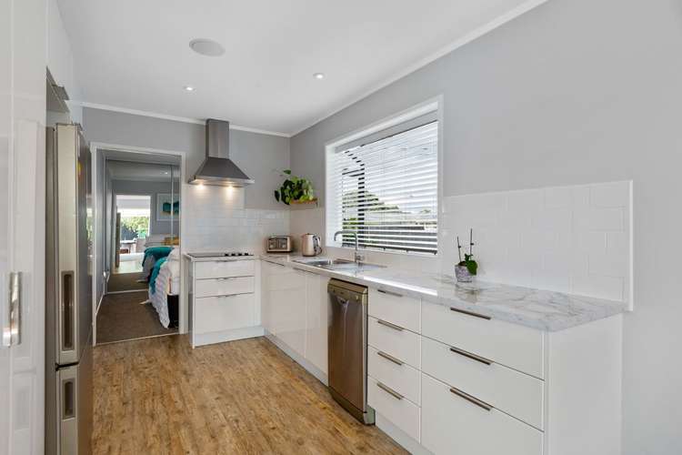 1/12 Doment Crescent Orewa_8