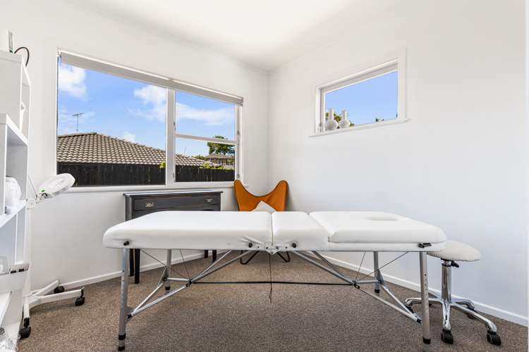 63 Stottholm Road Titirangi_17