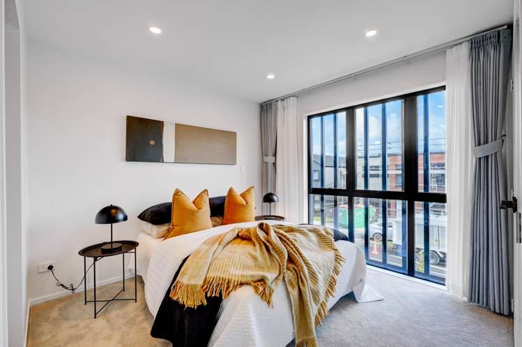 66 Wavecrest Lane Hobsonville_10