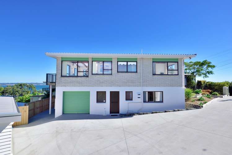 27a Roberts Road Matakatia_20