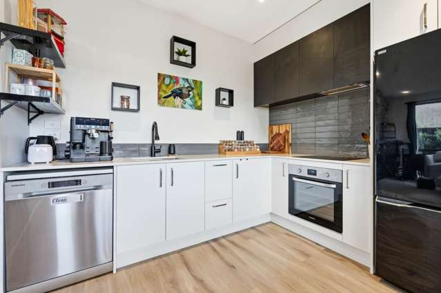 Two bedroom - ready to be lived in!