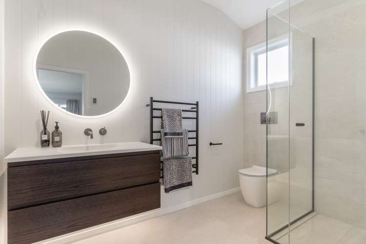 6 Bangor Street Point Chevalier_13