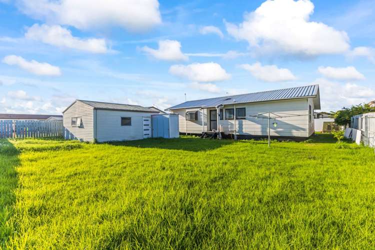 84 Maplesden Drive Clendon Park_8