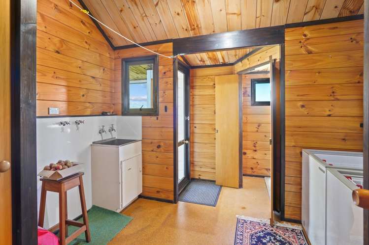 180 Leader Road West Waiau_19