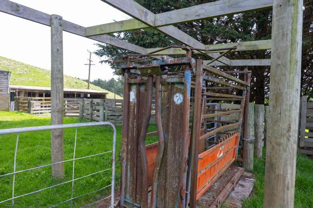 137 Zigzag Road Pohangina Valley_4