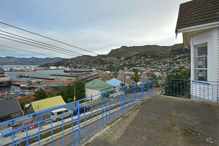 19 Sumner Road Lyttelton_5