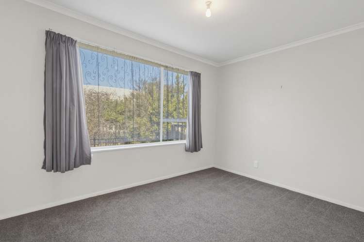 1/98A Lake Terrace Road Burwood_10