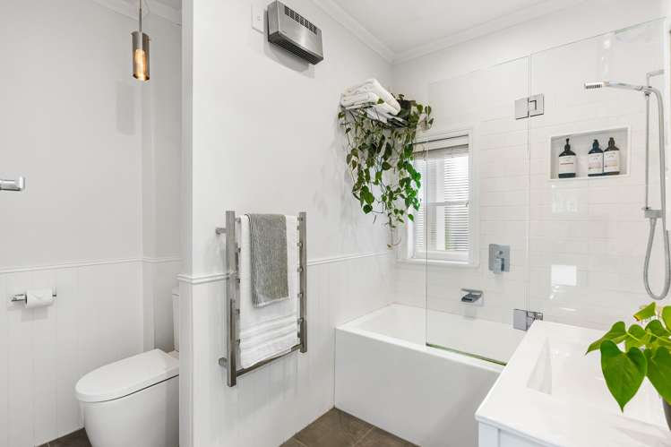 1/154 Onewa Road Northcote_13