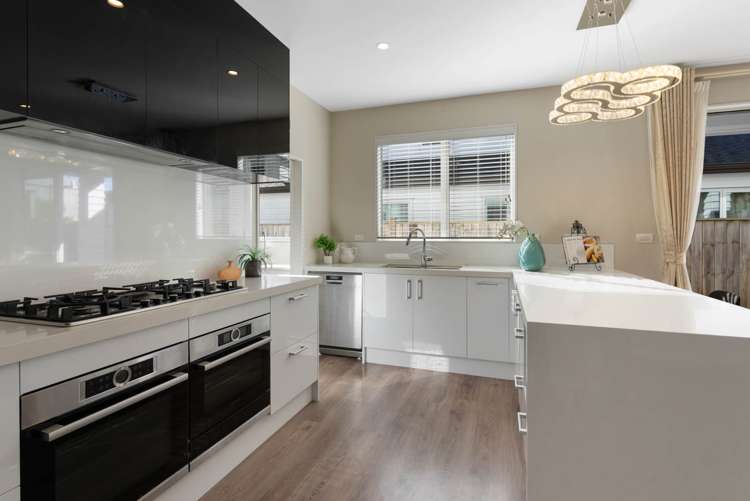 24 Mackay Drive Greenhithe_9