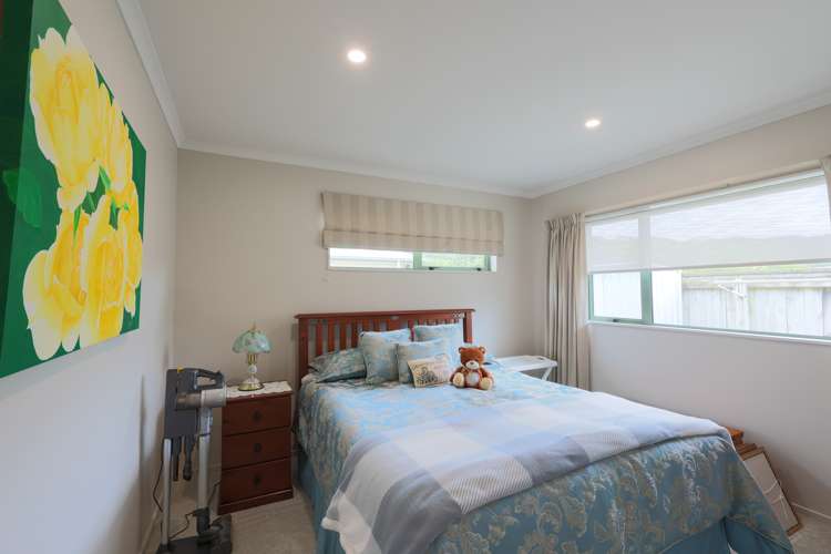 8 Woodland Grove Wainuiomata_9