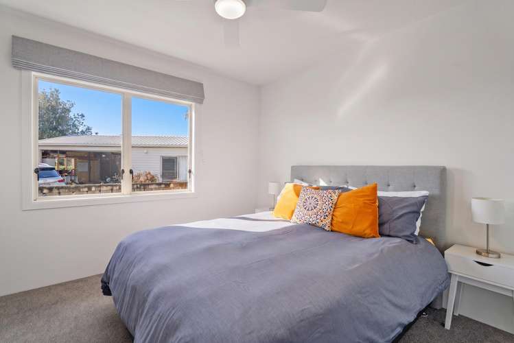 11 Martin Place Cooks Beach_11