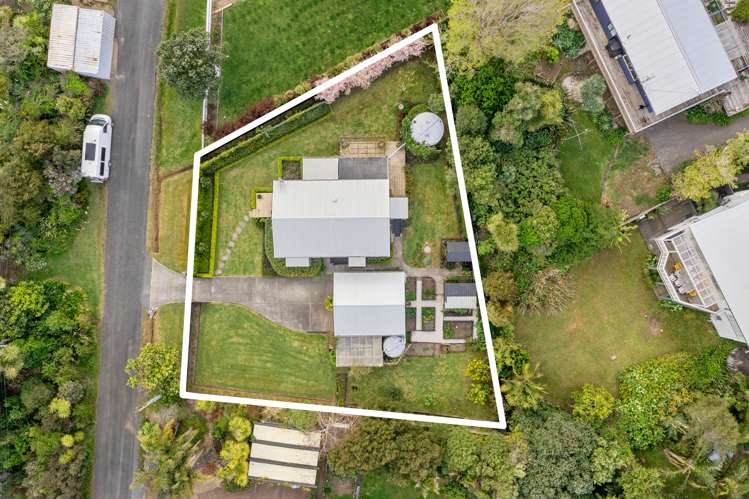 2 Ridge Road Oneroa_24