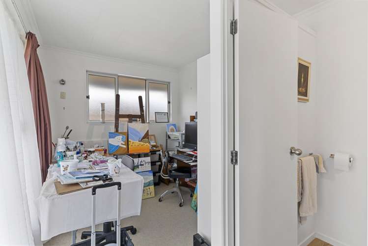 34 Centreway Road Orewa_13