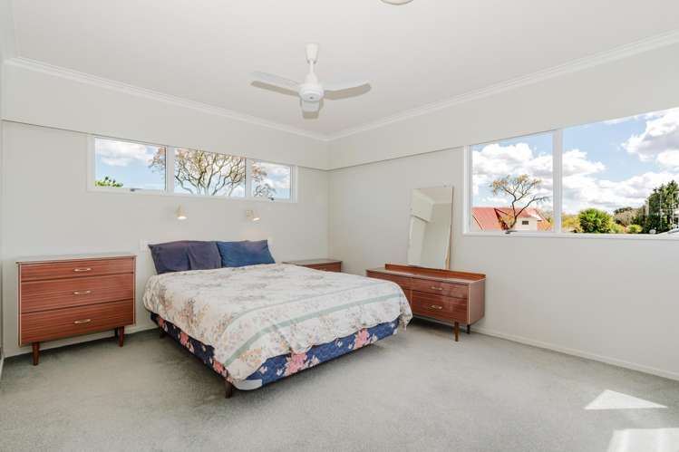 111 Cobham Drive Hamilton East_17