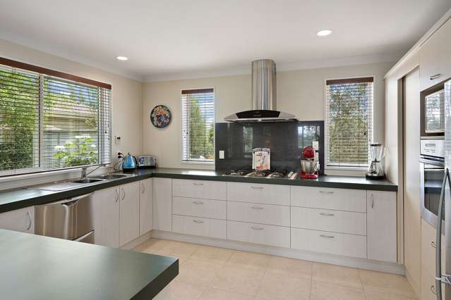 7 Orewa Close Parklands_4