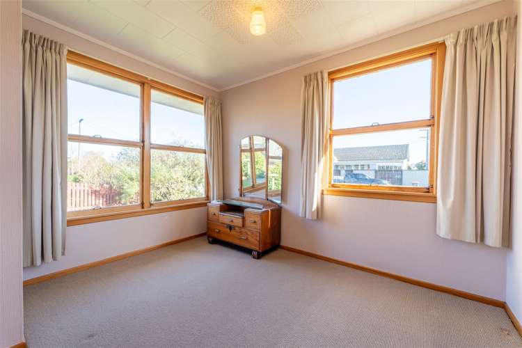 2 George Street Rolleston_7