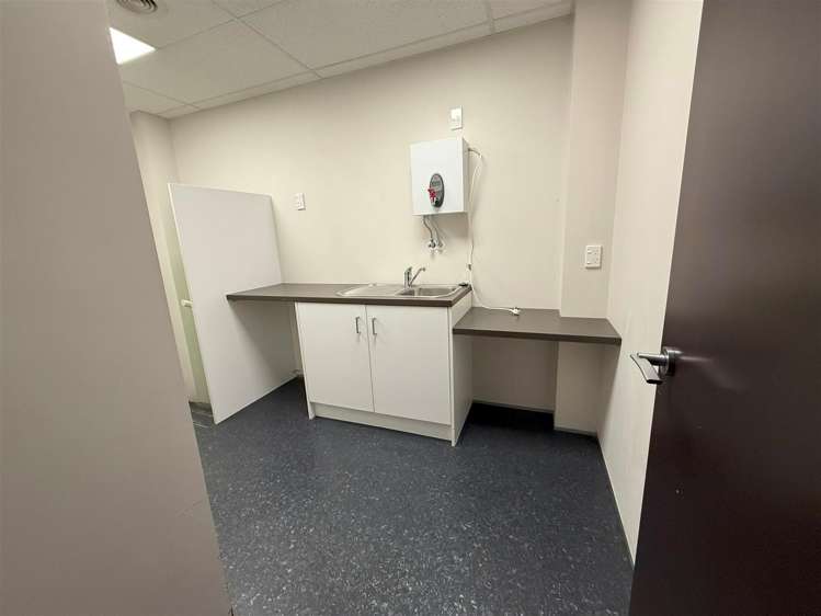 336 Cambridge Terrace Naenae_3