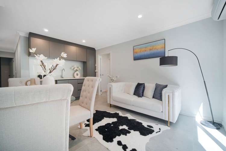 14 Castlebane Lane Flat Bush_14