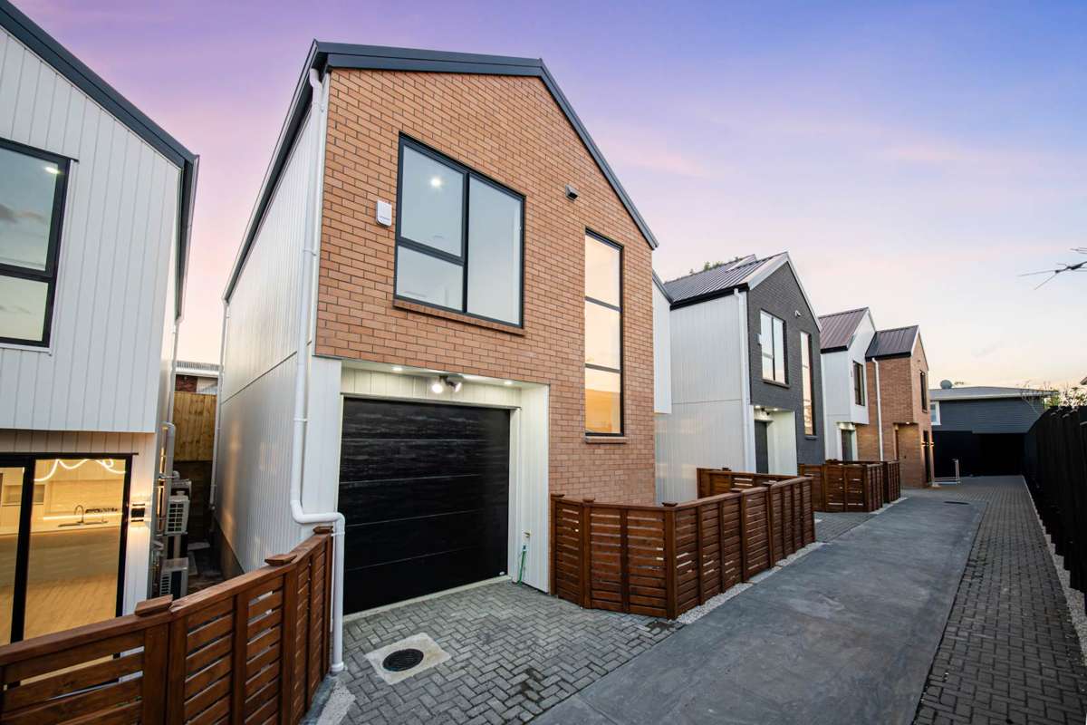 Lot 2-4/121 White Swan Road_4