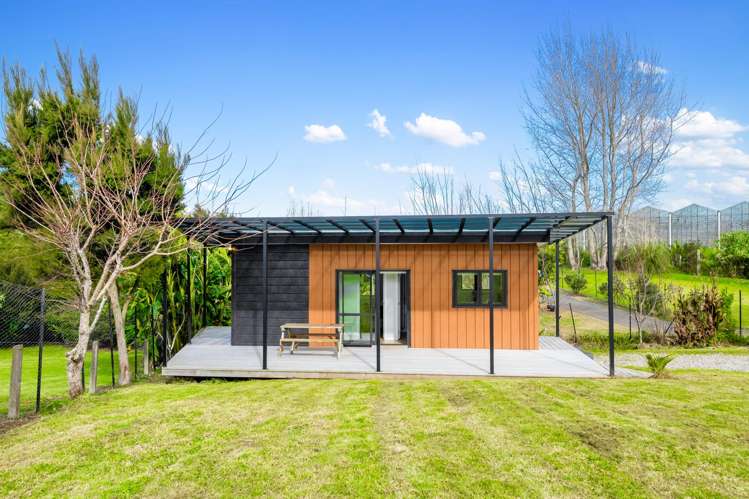 5A & 5B Waipouri Road Mangere_1