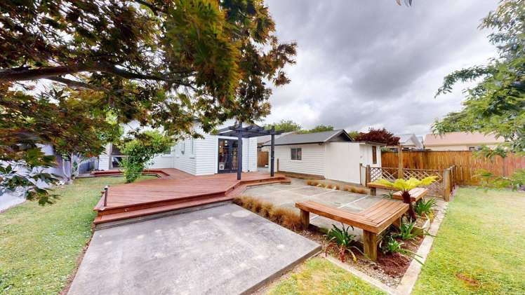 21 Mere Mere Avenue 10930_10