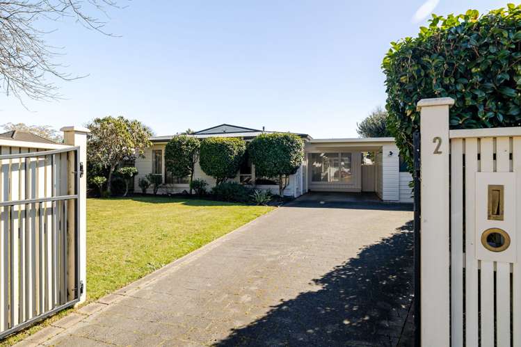 2 Linmor Place Terrace End_0