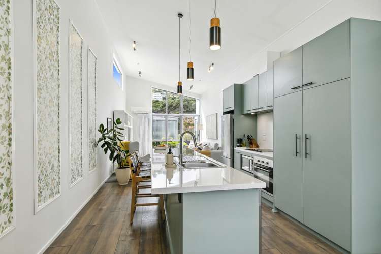 4/9 Broderick Road Johnsonville_3