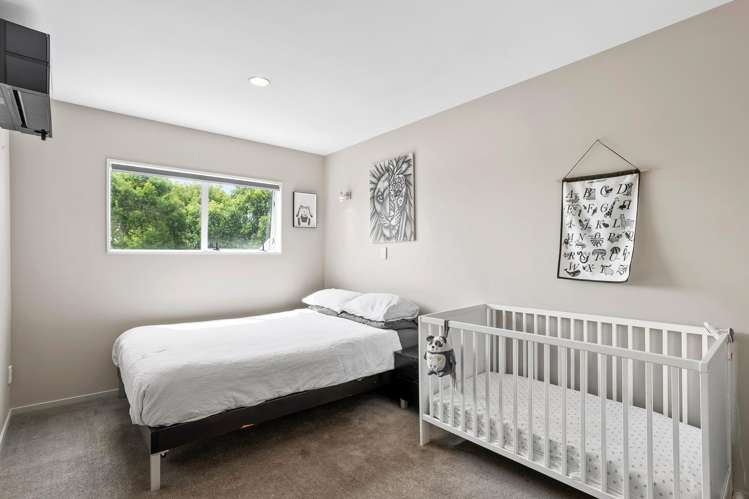 8/17 Chatfield Place Remuera_11