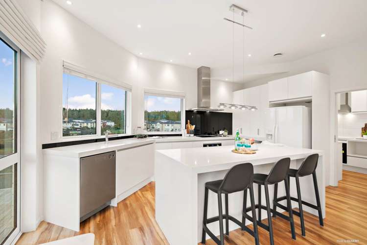 31 Castlebane Drive Flat Bush_3