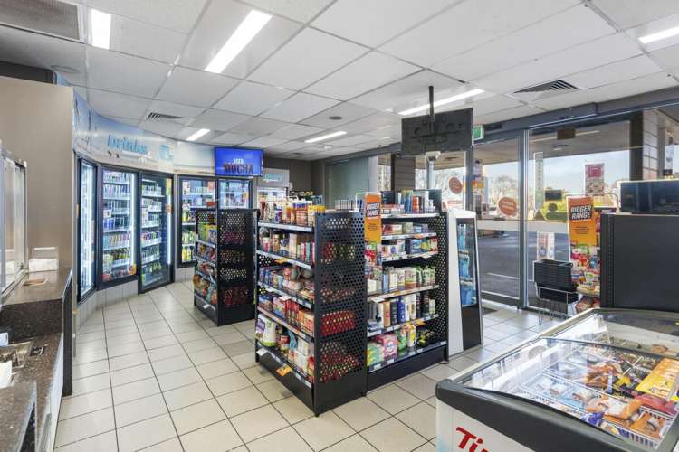 141 West Street & 55 Moore Street Ashburton_25