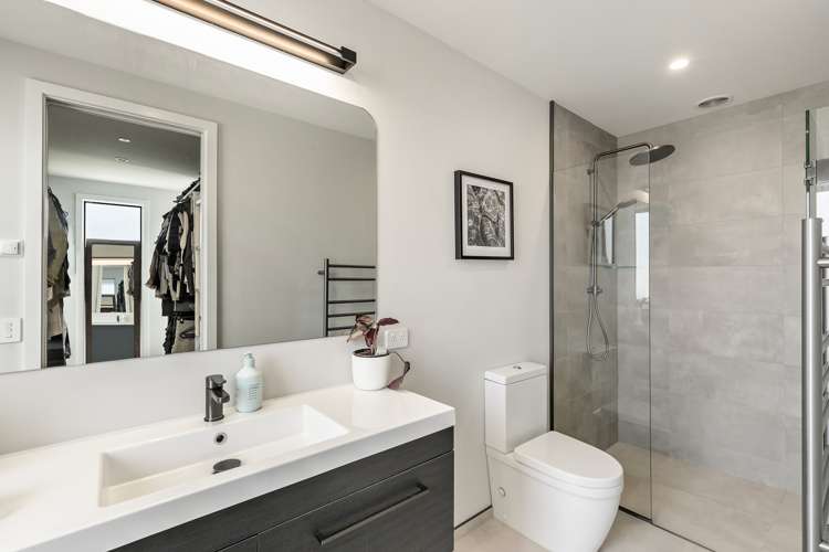 8 Linnburn Road Wanaka_12