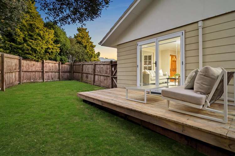 1/1 Mira Place Windsor Park_13