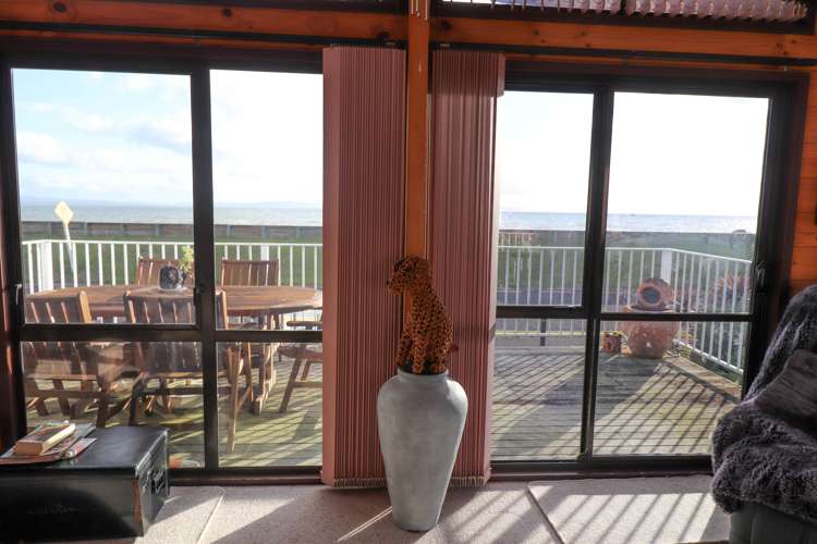 417 Fergusson Drive Thames_21